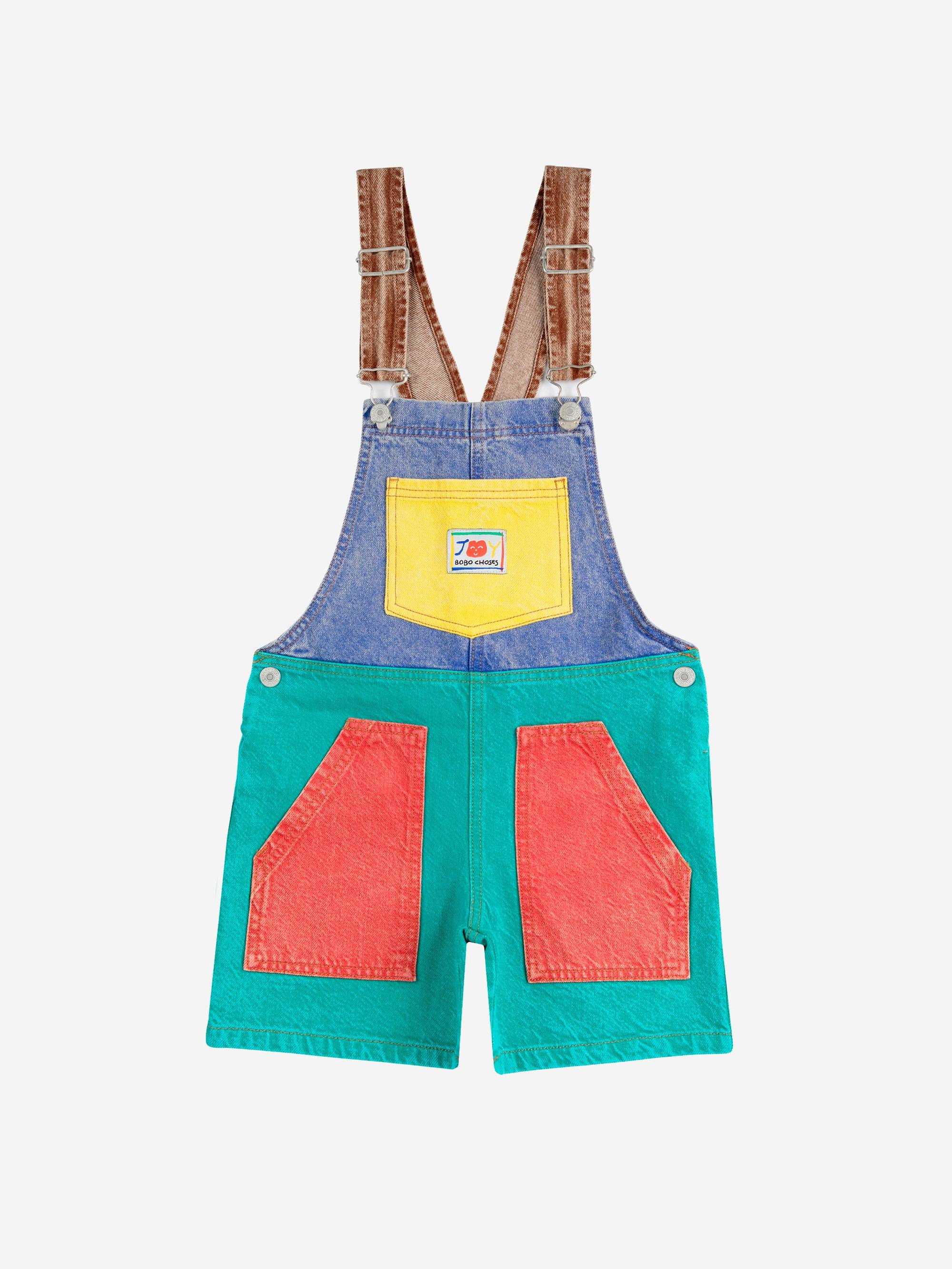 Smiling Color Block Denim Dungaree für Kinder mit bunten Taschen in Gelb, Rot und Grün, ideal für Jungen und Mädchen im Sommer.