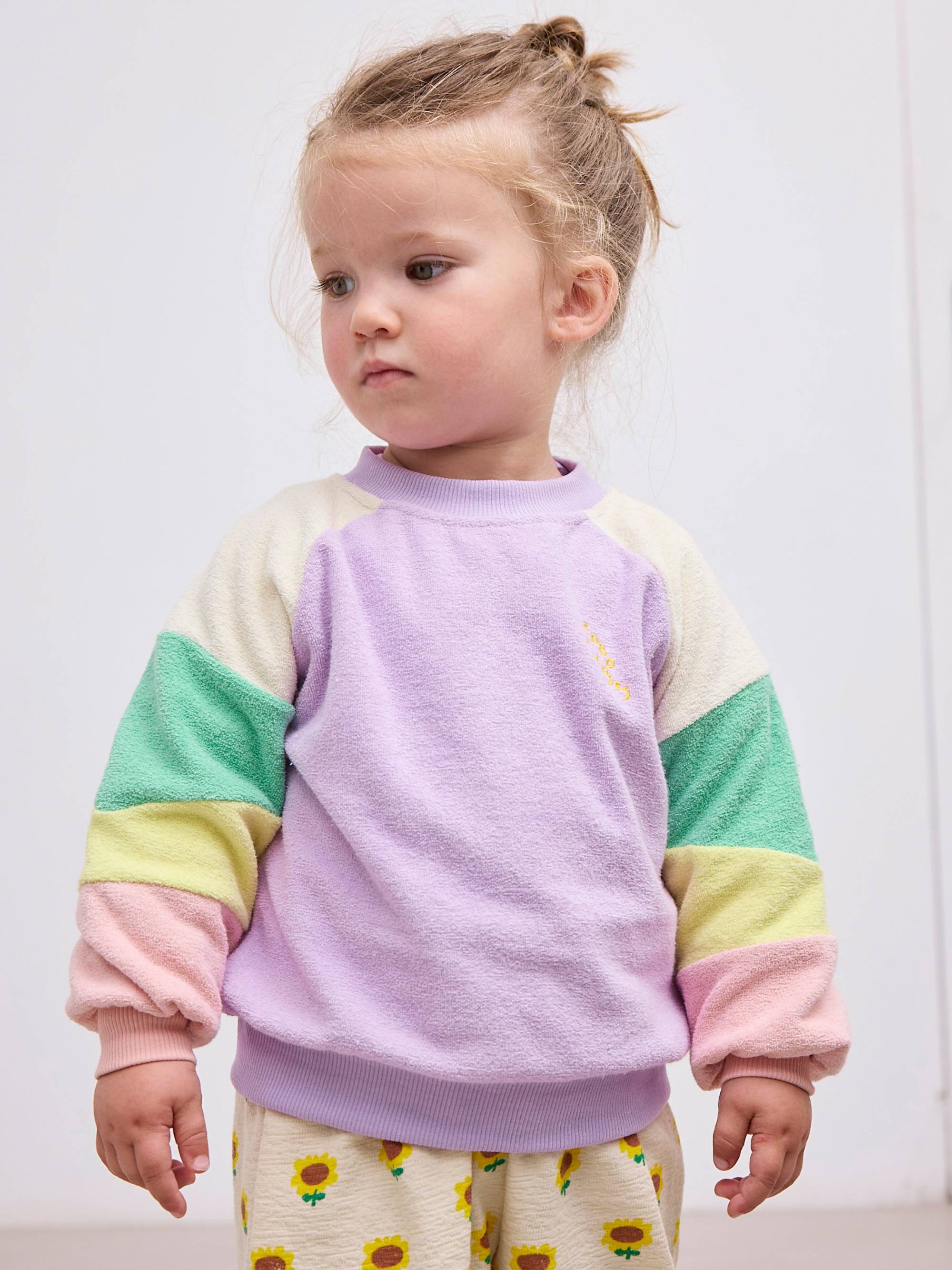 Baby Lila Color Block-Sweatshirt aus Frottee