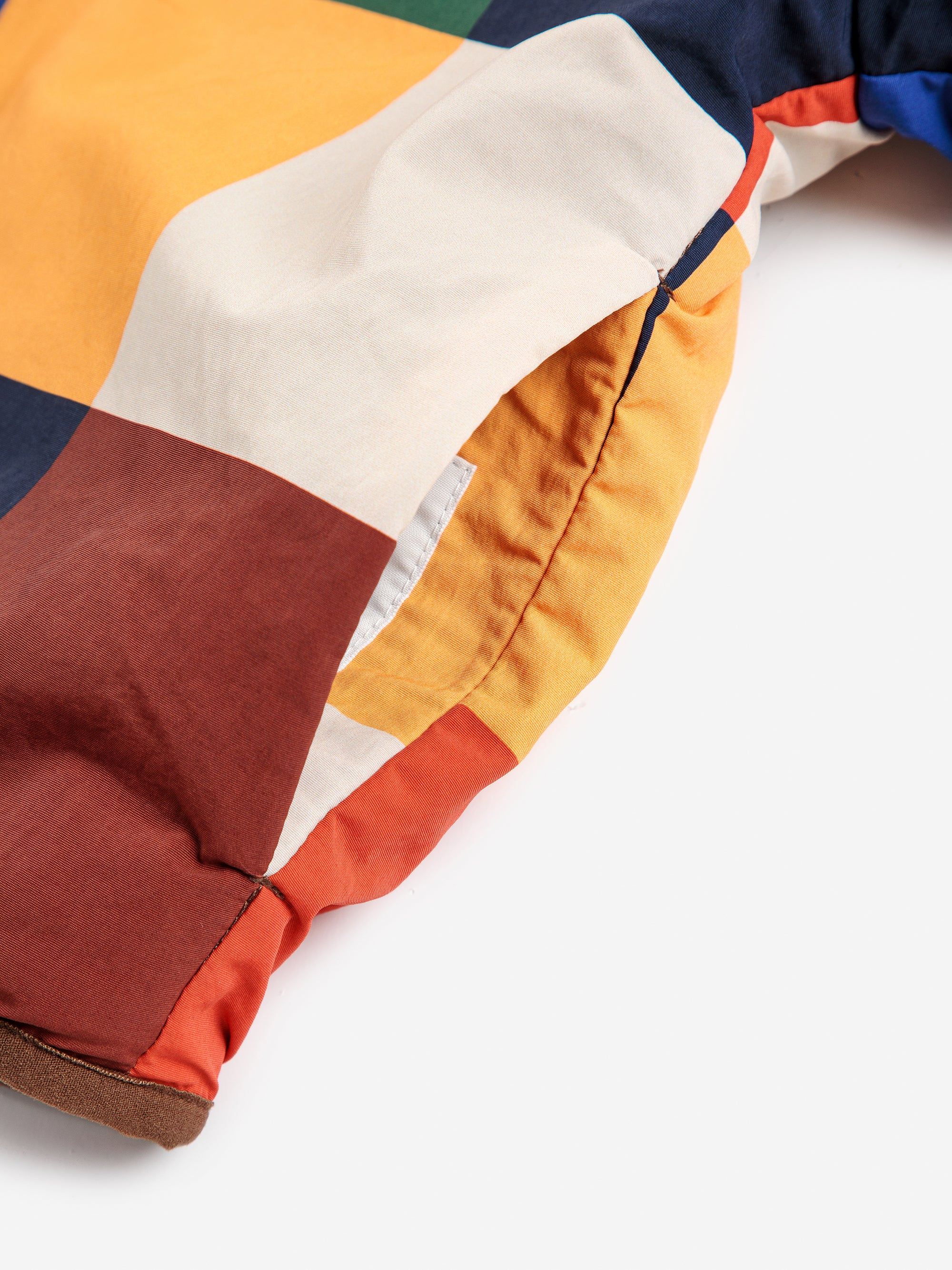 Schaffelljacke im Farbblockdesign