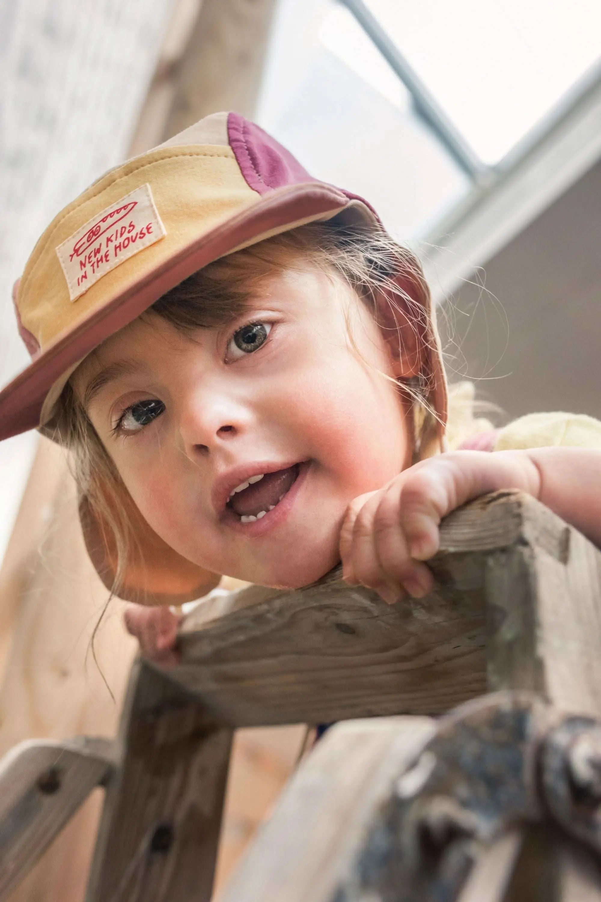Wolly colorblock cherry 5-panel Baby Cap New Kids in the Hood | Zirkuss 